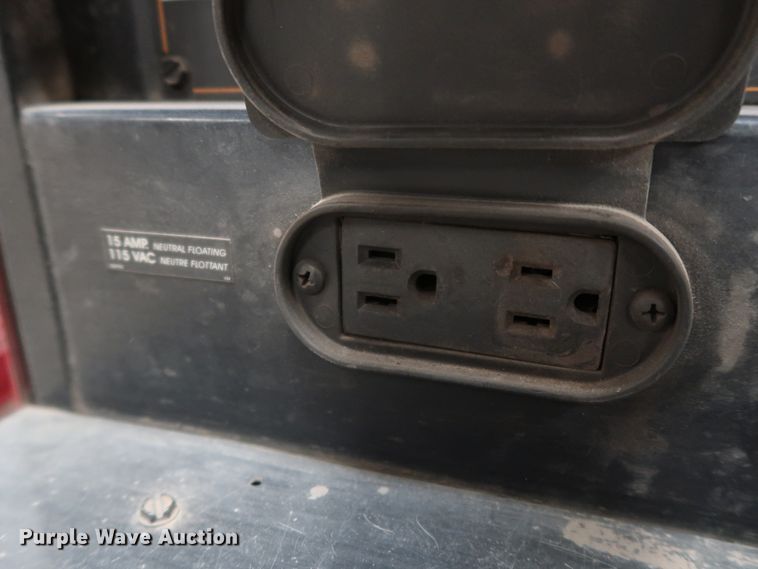 image for item GD9803 Lincoln DC-600 welder