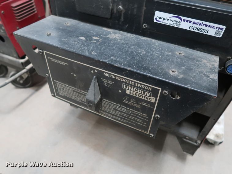 image for item GD9803 Lincoln DC-600 welder