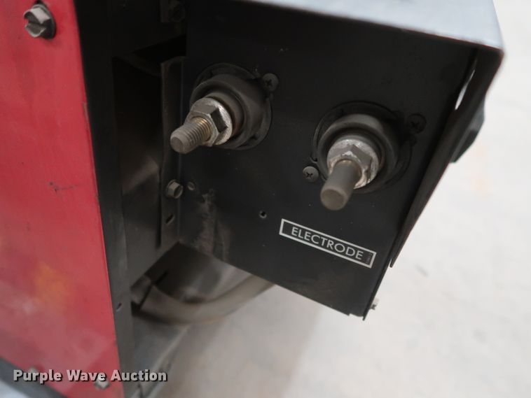 image for item GD9803 Lincoln DC-600 welder