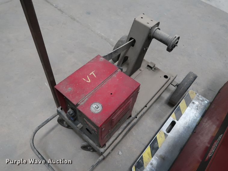 image for item GD9803 Lincoln DC-600 welder