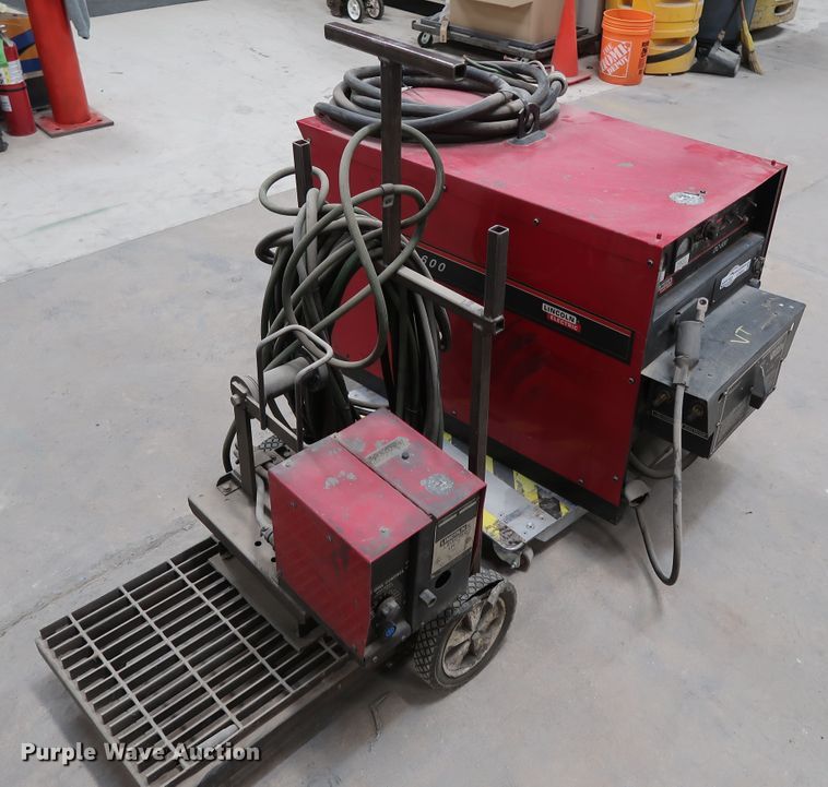 image for item GD9804 Lincoln DC-600 welder