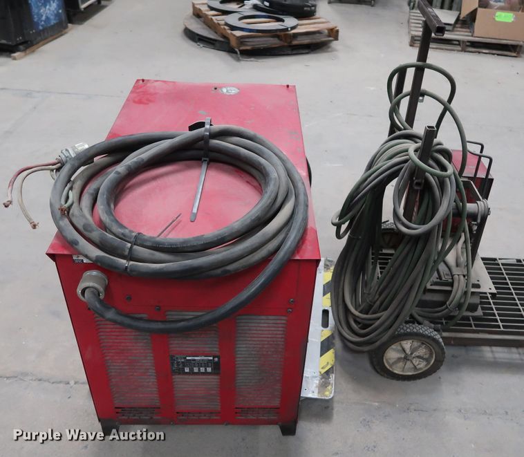 image for item GD9804 Lincoln DC-600 welder