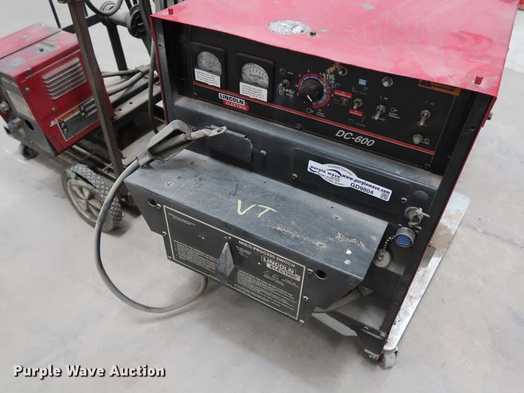 image for item GD9804 Lincoln DC-600 welder