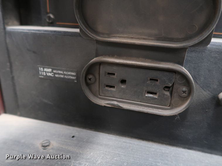 image for item GD9804 Lincoln DC-600 welder