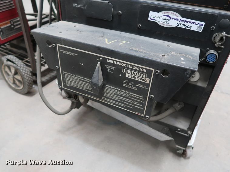 image for item GD9804 Lincoln DC-600 welder