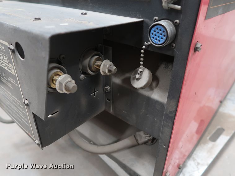 image for item GD9804 Lincoln DC-600 welder