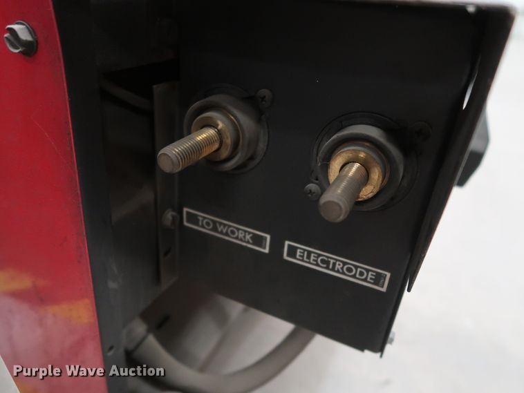 image for item GD9804 Lincoln DC-600 welder