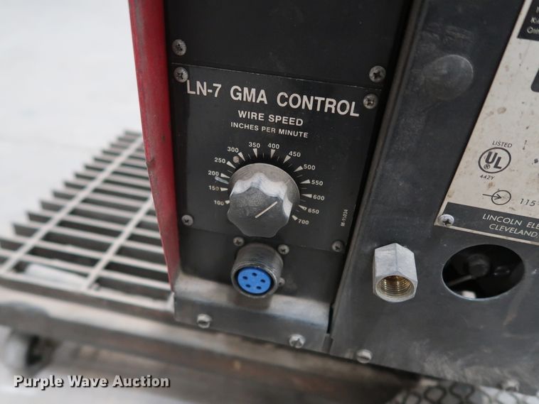 image for item GD9804 Lincoln DC-600 welder