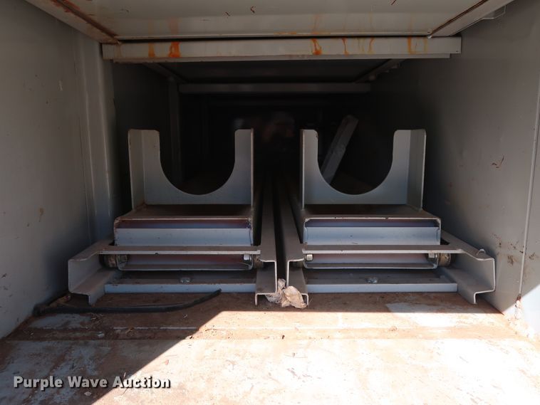 image for item GD9811 2000 Chevrolet C3500 utility bed pickup truck