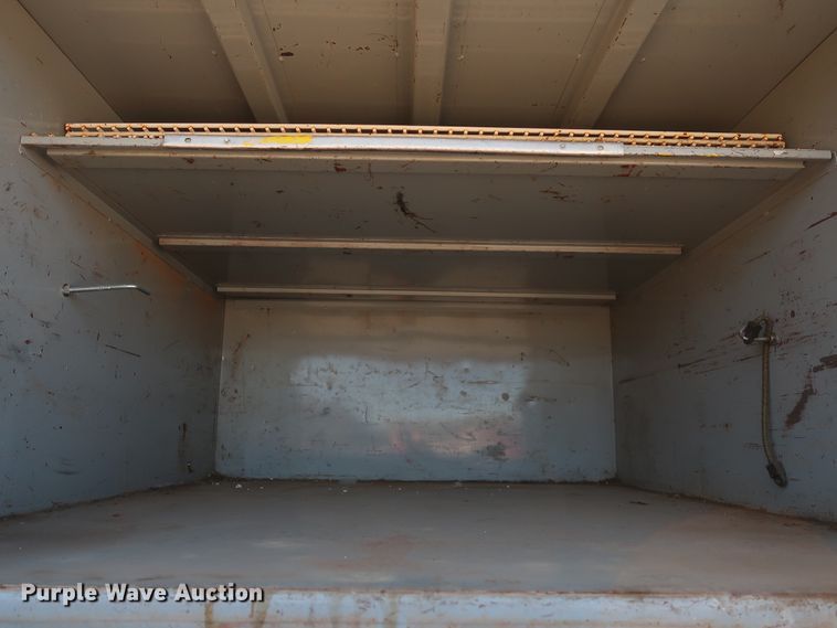 image for item GD9811 2000 Chevrolet C3500 utility bed pickup truck