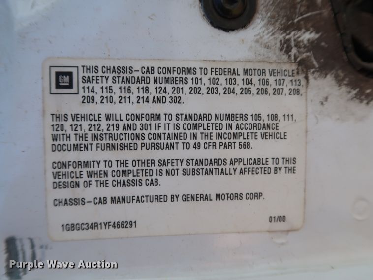 image for item GD9811 2000 Chevrolet C3500 utility bed pickup truck