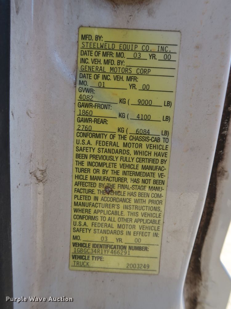 image for item GD9811 2000 Chevrolet C3500 utility bed pickup truck