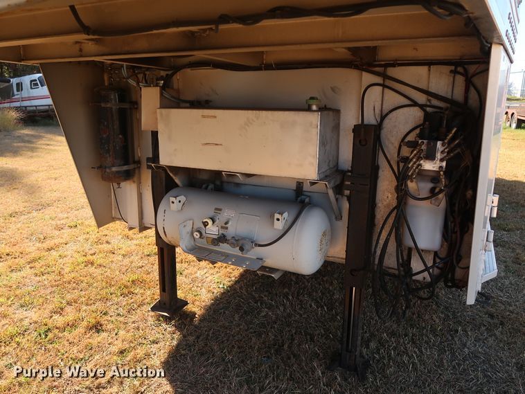 image for item GD9817 2006 Welchel Enterprises Cherokee enclosed cargo trailer