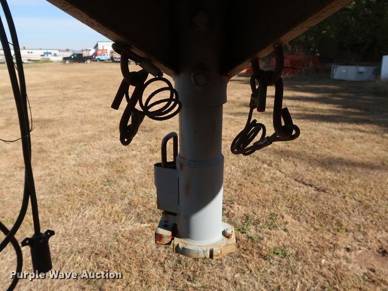 image for item GD9817 2006 Welchel Enterprises Cherokee enclosed cargo trailer