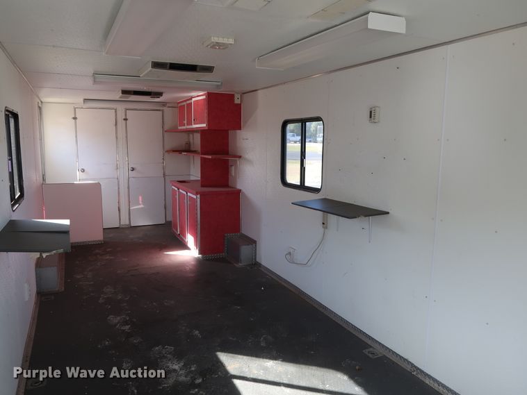 image for item GD9819 2003 Wells Cargo CVG4025W enclosed cargo trailer