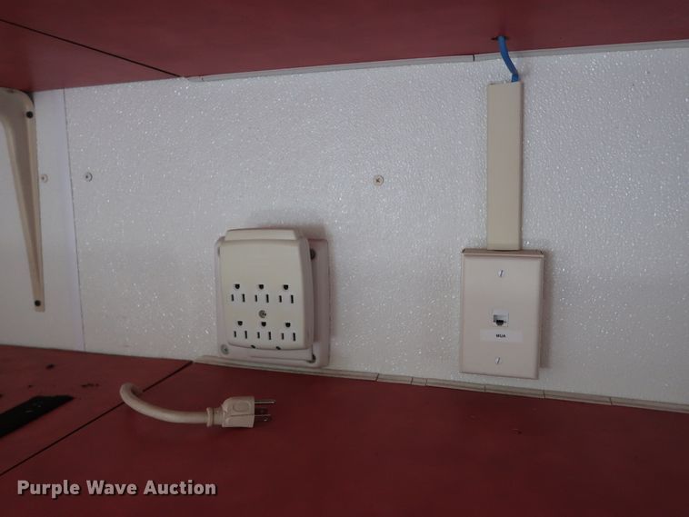 image for item GD9819 2003 Wells Cargo CVG4025W enclosed cargo trailer