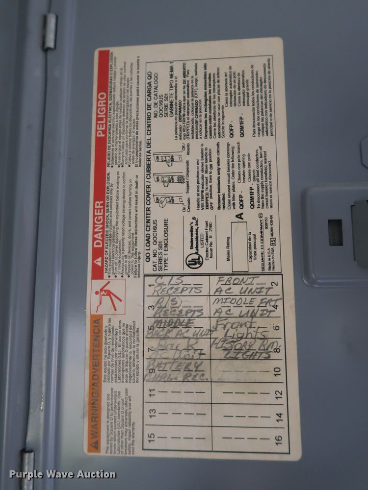 image for item GD9819 2003 Wells Cargo CVG4025W enclosed cargo trailer