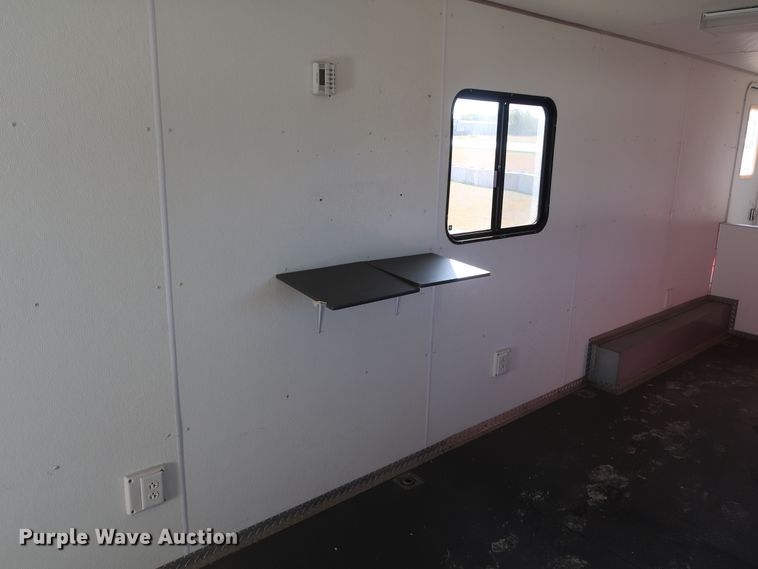 image for item GD9819 2003 Wells Cargo CVG4025W enclosed cargo trailer