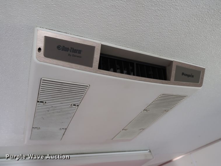 image for item GD9819 2003 Wells Cargo CVG4025W enclosed cargo trailer