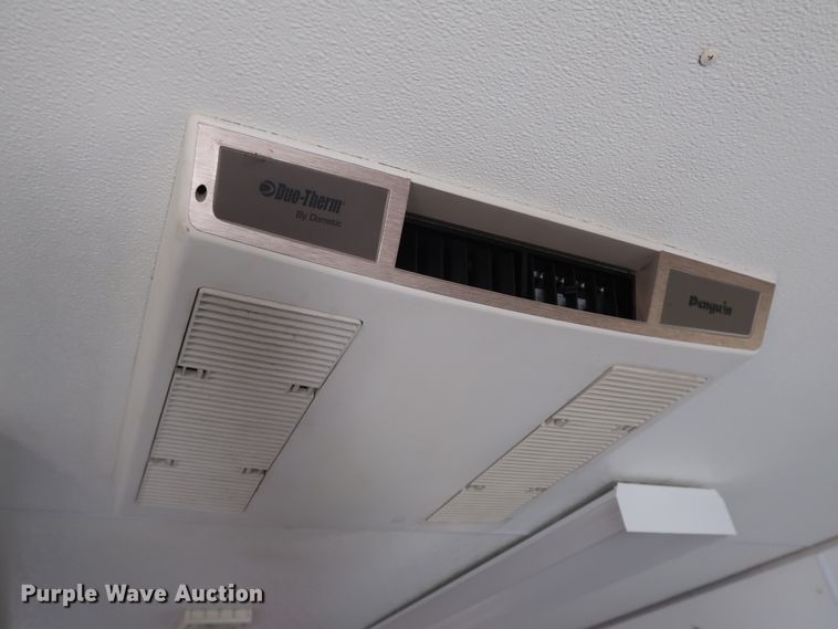 image for item GD9819 2003 Wells Cargo CVG4025W enclosed cargo trailer