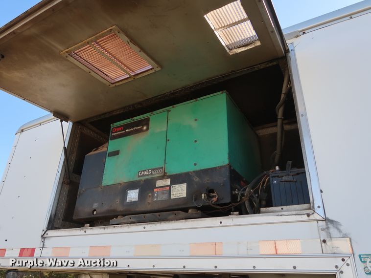 image for item GD9819 2003 Wells Cargo CVG4025W enclosed cargo trailer