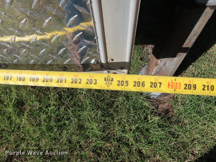 image for item GD9819 2003 Wells Cargo CVG4025W enclosed cargo trailer