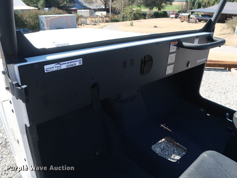 image for item GD9829 2018 Mahindra Roxor Off-Road body