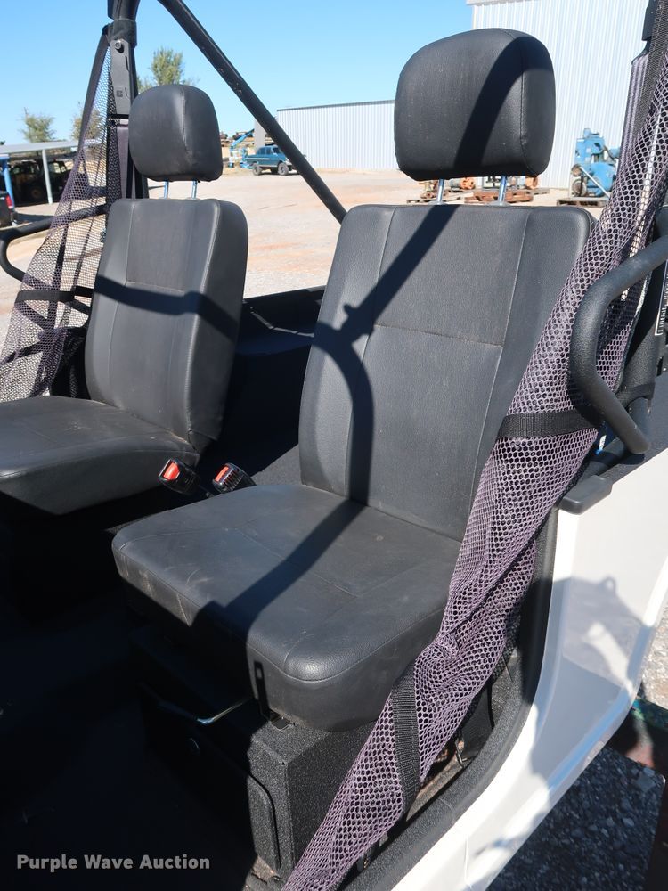 image for item GD9829 2018 Mahindra Roxor Off-Road body