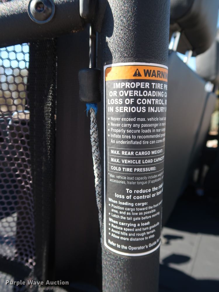 image for item GD9829 2018 Mahindra Roxor Off-Road body