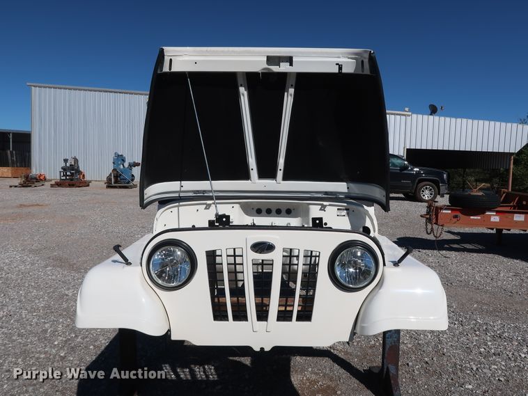 image for item GD9829 2018 Mahindra Roxor Off-Road body