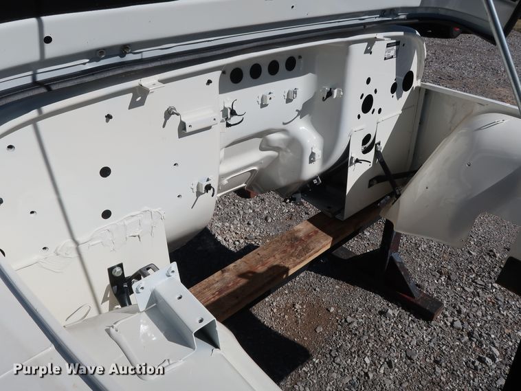 image for item GD9829 2018 Mahindra Roxor Off-Road body