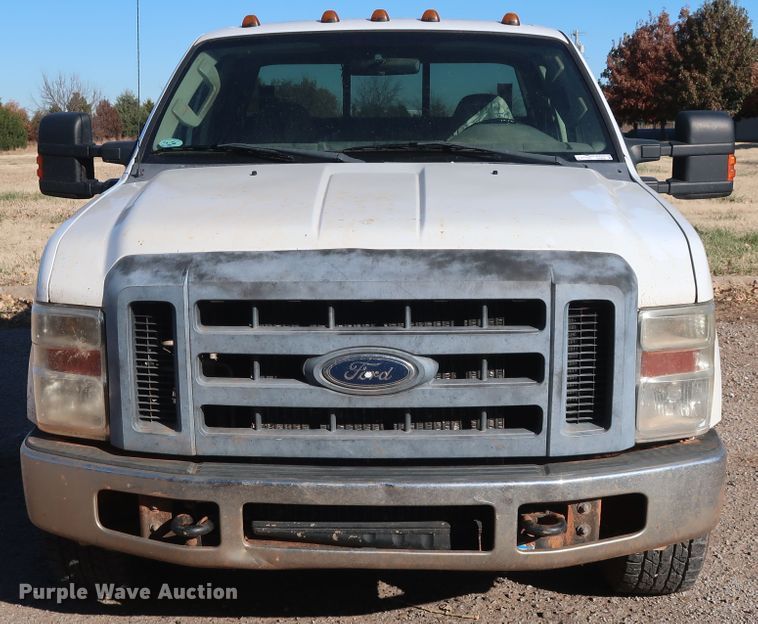 image for item GD9895 2010 Ford F350 Super Duty SuperCab utility bed pickup truck