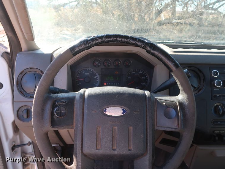 image for item GD9895 2010 Ford F350 Super Duty SuperCab utility bed pickup truck