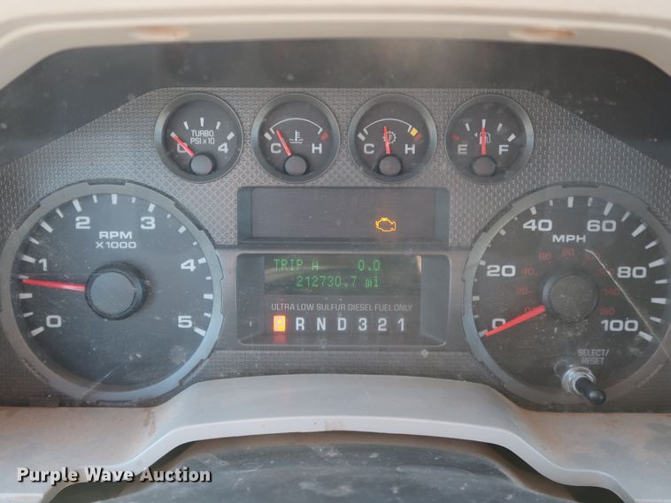 image for item GD9895 2010 Ford F350 Super Duty SuperCab utility bed pickup truck