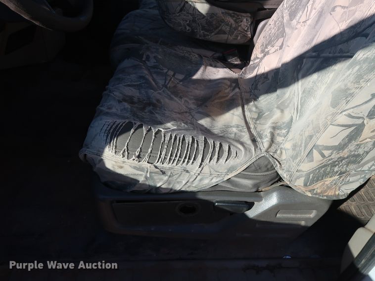 image for item GD9895 2010 Ford F350 Super Duty SuperCab utility bed pickup truck