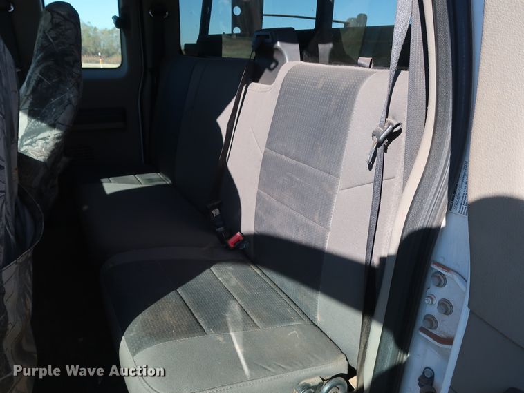 image for item GD9895 2010 Ford F350 Super Duty SuperCab utility bed pickup truck