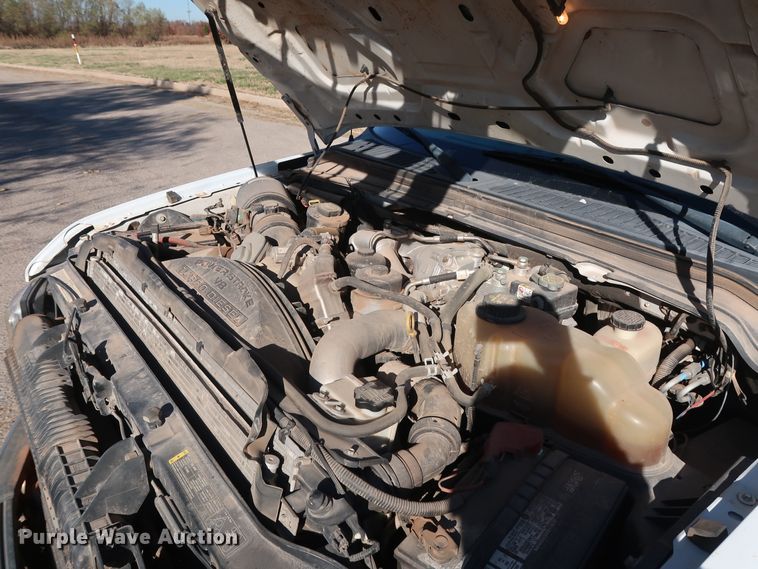 image for item GD9895 2010 Ford F350 Super Duty SuperCab utility bed pickup truck