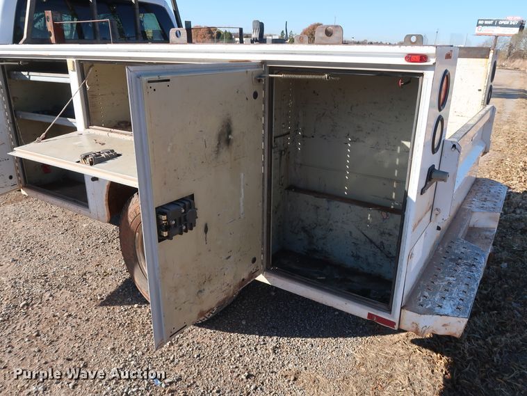 image for item GD9895 2010 Ford F350 Super Duty SuperCab utility bed pickup truck