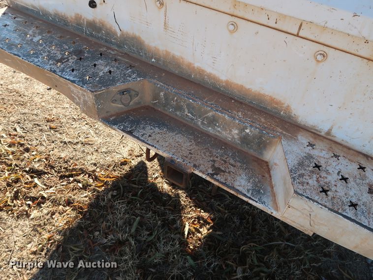 image for item GD9895 2010 Ford F350 Super Duty SuperCab utility bed pickup truck