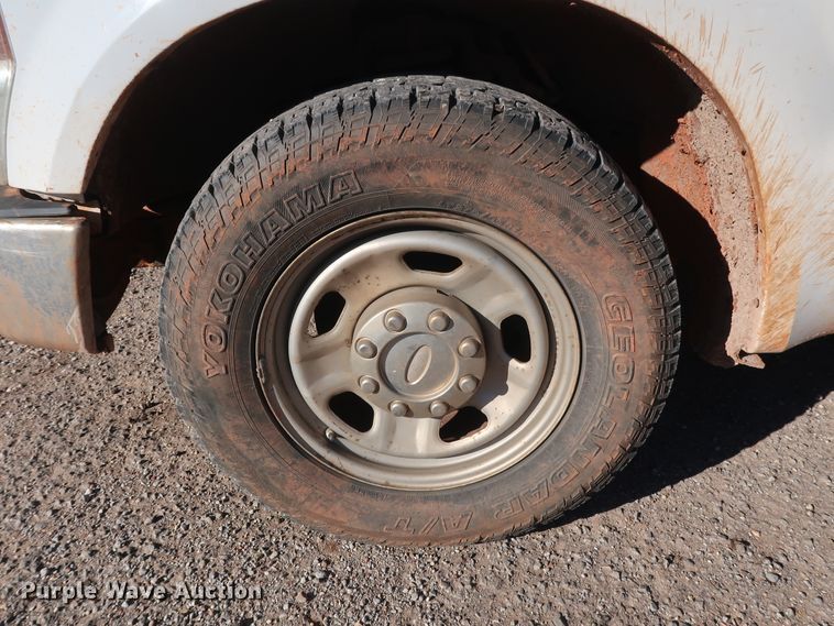 image for item GD9895 2010 Ford F350 Super Duty SuperCab utility bed pickup truck