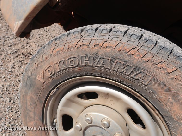 image for item GD9895 2010 Ford F350 Super Duty SuperCab utility bed pickup truck