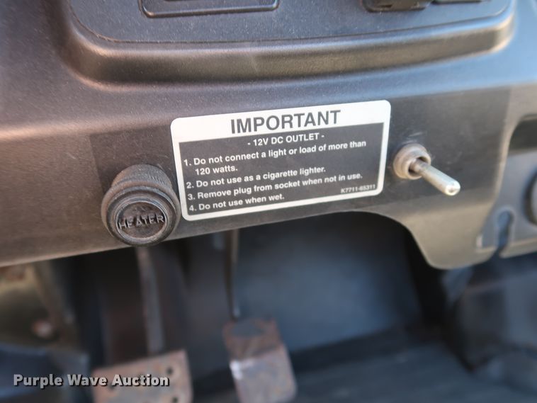 image for item GD9933 2011 Kubota RTV900 utility vehicle