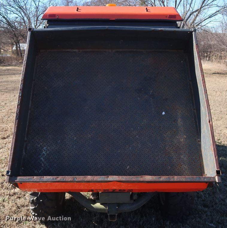 image for item GD9933 2011 Kubota RTV900 utility vehicle