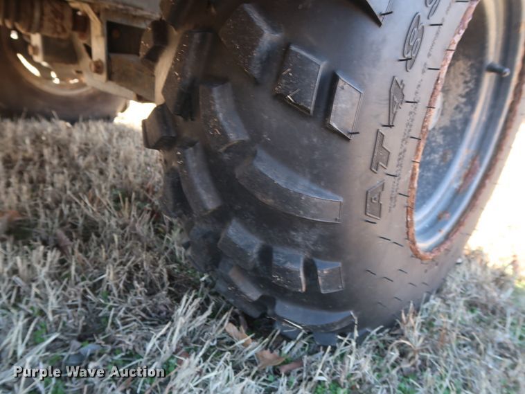 image for item GD9933 2011 Kubota RTV900 utility vehicle