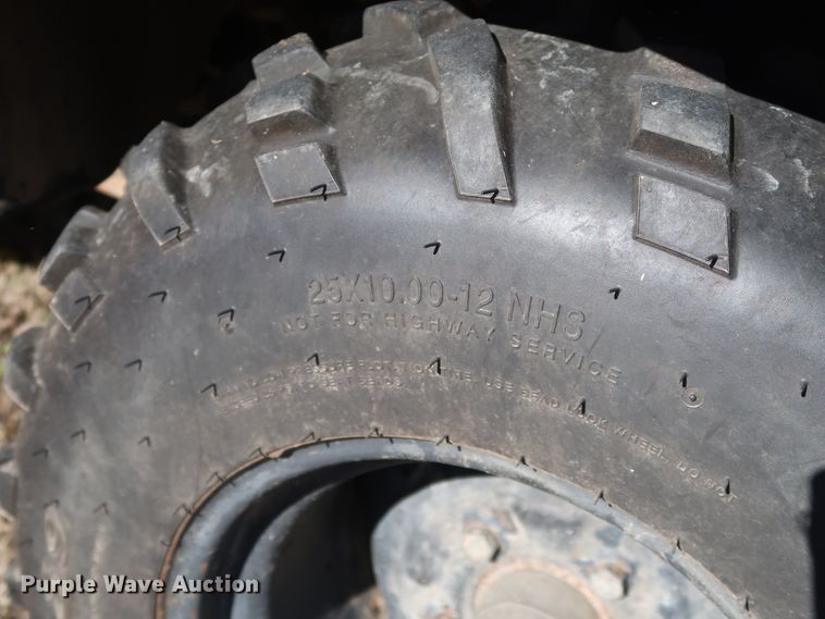 image for item GD9933 2011 Kubota RTV900 utility vehicle