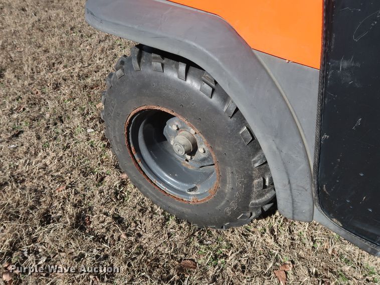 image for item GD9933 2011 Kubota RTV900 utility vehicle