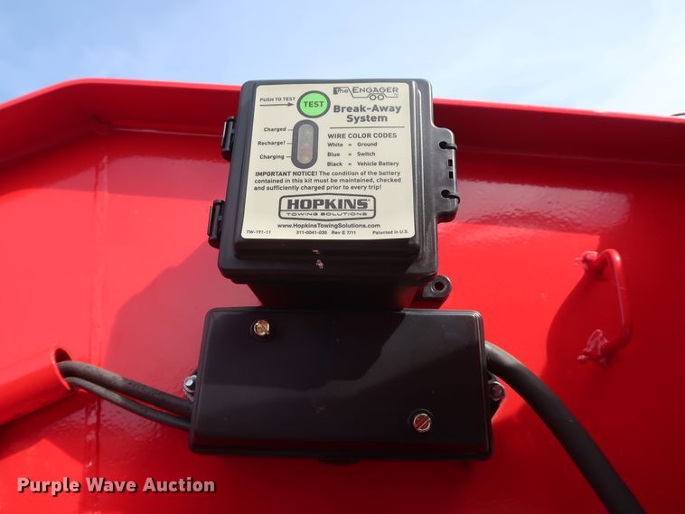 image for item GD9938 2015 PJ CarHauler Tilt T7383 tilt deck equipment trailer