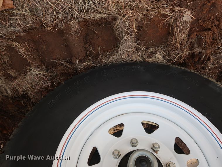 image for item GD9938 2015 PJ CarHauler Tilt T7383 tilt deck equipment trailer