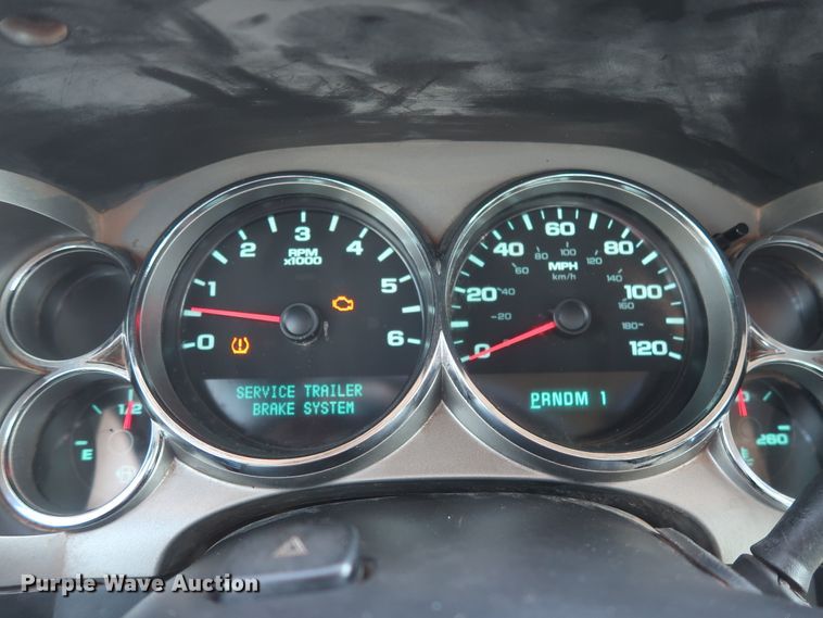 image for item GD9947 2009 Chevrolet Silverado 2500HD LS Crew Cab pickup truck