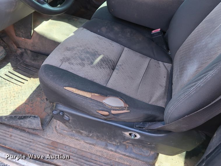 image for item GD9947 2009 Chevrolet Silverado 2500HD LS Crew Cab pickup truck